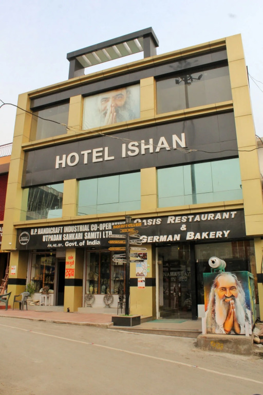 Hotel Ishan A Riverside Retreat