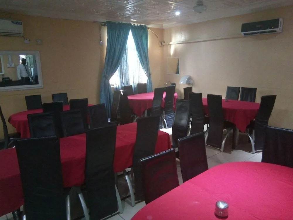 Serob Hotels