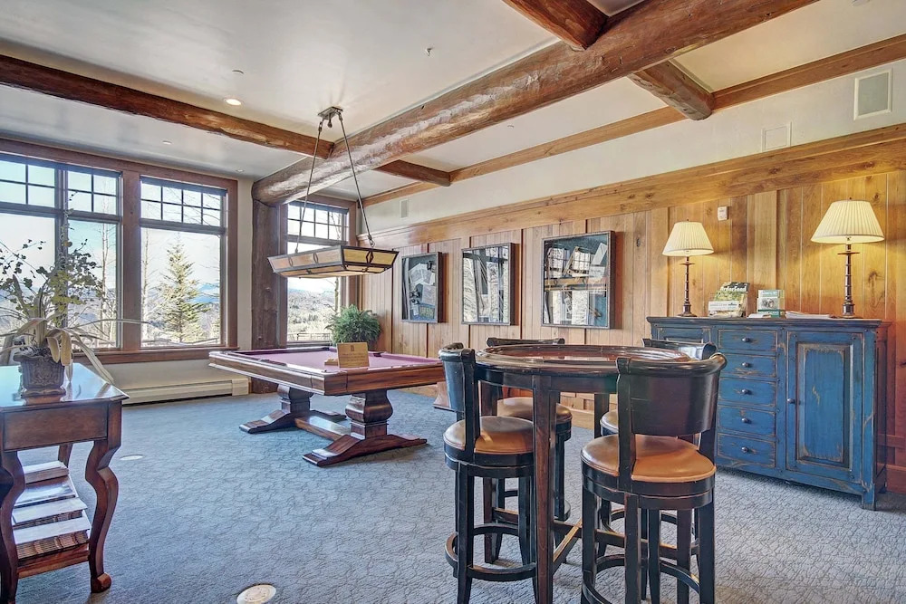 3BR Condo In Bachelor Gulch, Ski In/out