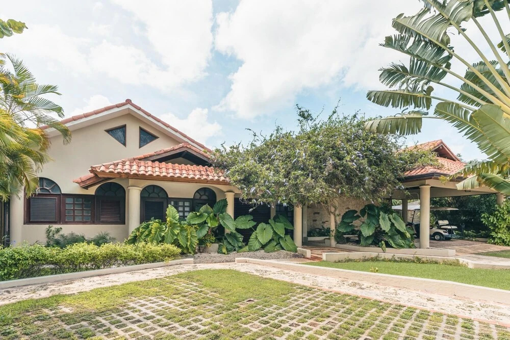 Fun in the sun Classic Villa at Los Lagos in Casa de Campo