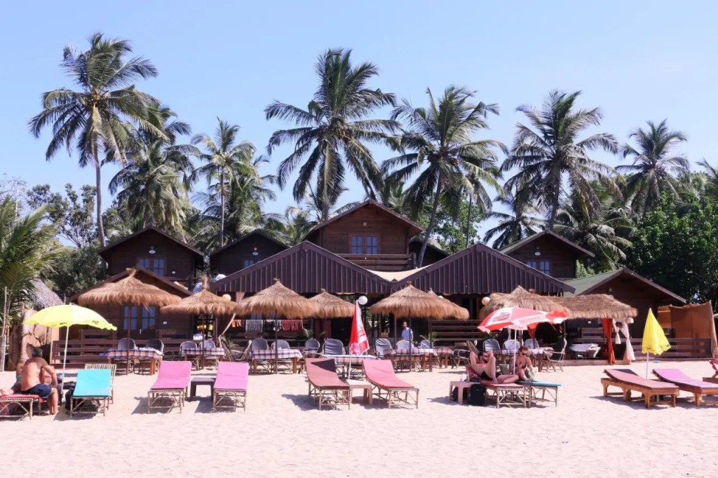 Anantra Sea View Resort