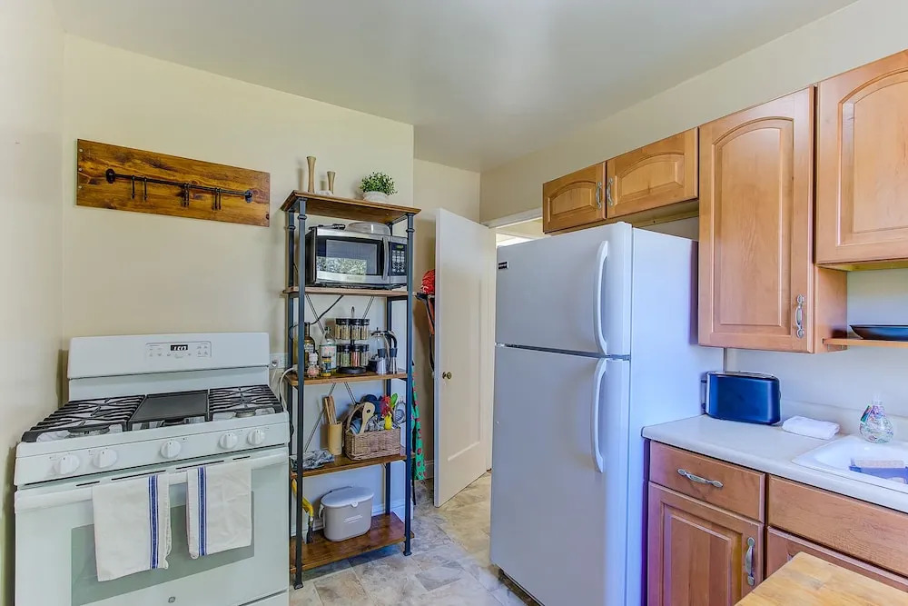 Woolsey Street - 2 Br Home