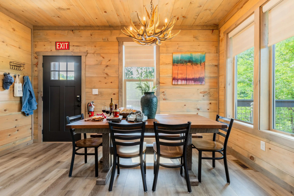 Rambling Ridge Lodge Endless Amenities Fun Indoor Pool Hot Tub A Arcade Game Room