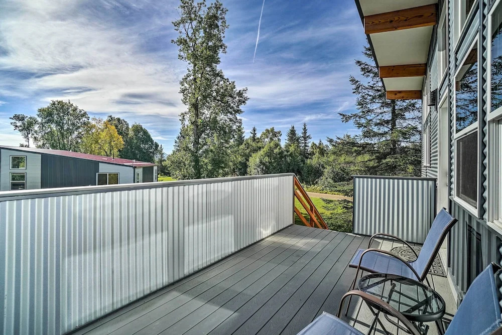 Secluded Getaway w/ Deck, Steps to Fritz Creek!
