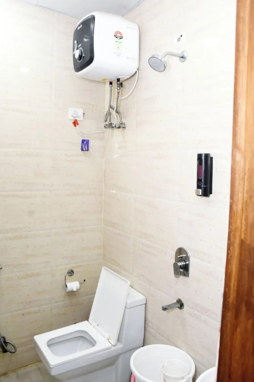 Hotel Fortune Home Noida Sector 135