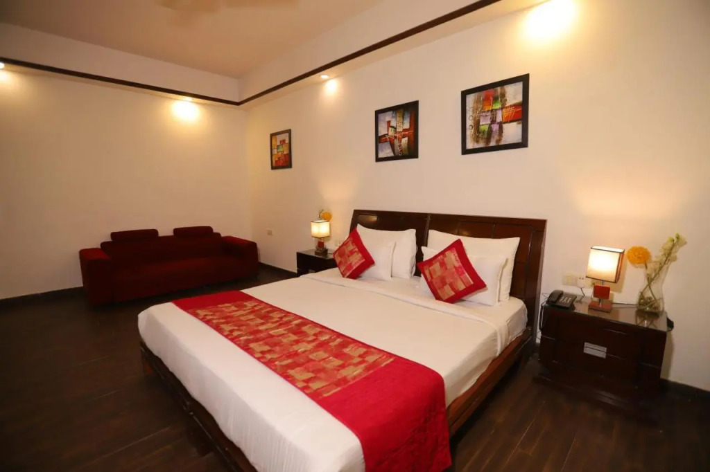 Hotel Picasso Residency near Naraina Vihar Metro Station New Delhi
