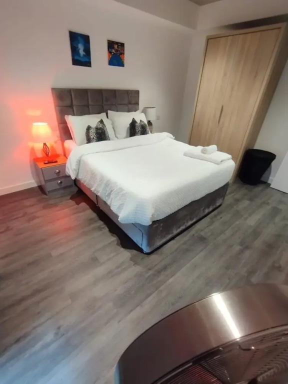 Charming 3-bed Apartment in London