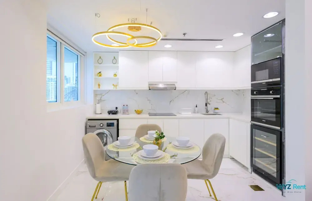 1 BR in Marina