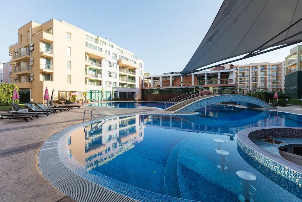Large Studio in Polo Resort