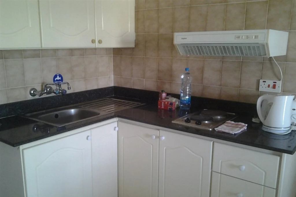 Stephanos Hotel Apts