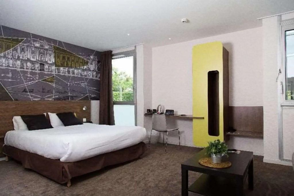 Brit Hotel Toulouse Colomiers - L’Esplanade