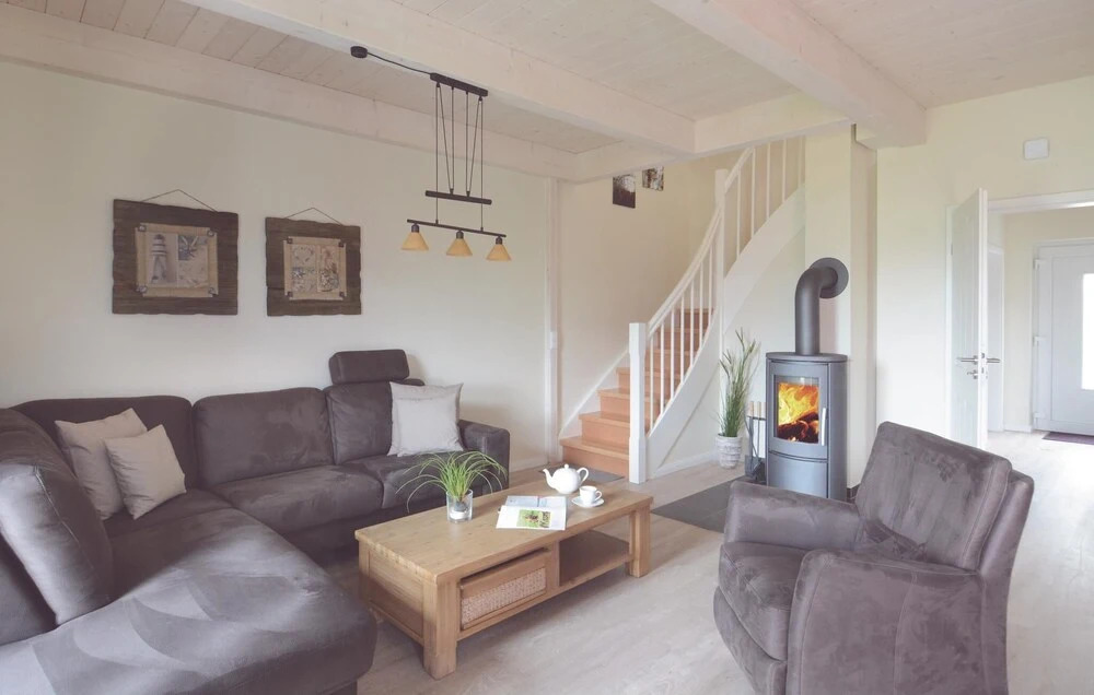 3 Bedroom Cozy Home In Dagebüll