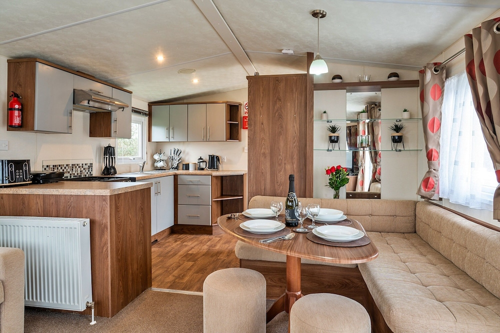 Chalet in Cornwall Near Kynance Cove