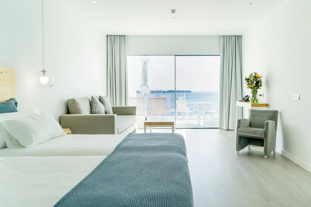 CalaLanzarote Suites Hotel