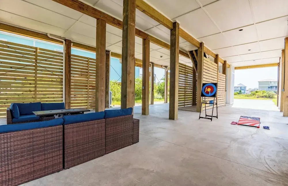 Beachview Villa Room for 22