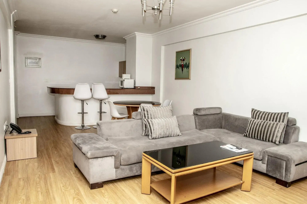 Maroko Bayshore Suites