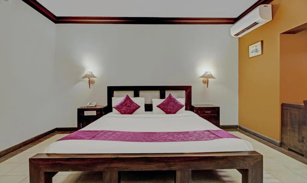 Treebo Premium Travancore Palace Cherthala