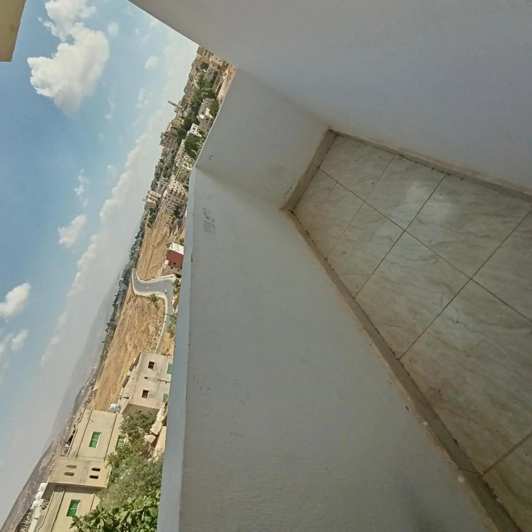 Furnished apartment for rent in jarash شقة مفروشة للإيجار في جرش