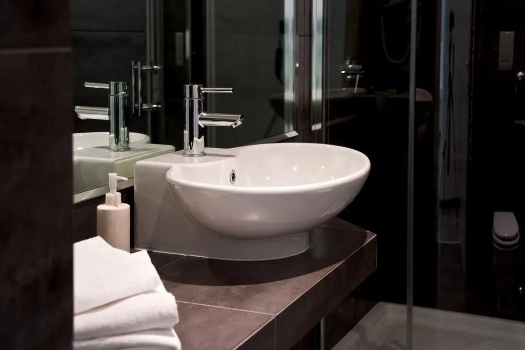 Roma Naif Rooms