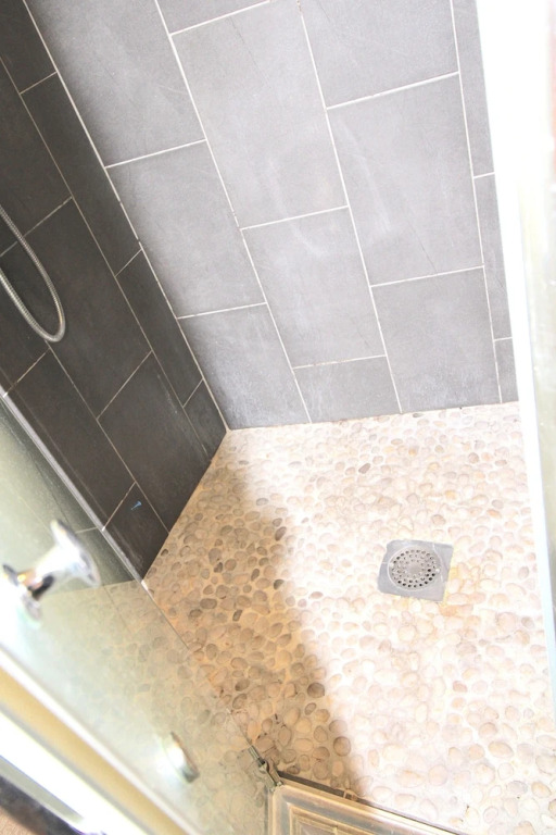 1 Chambre Latour Maubourg