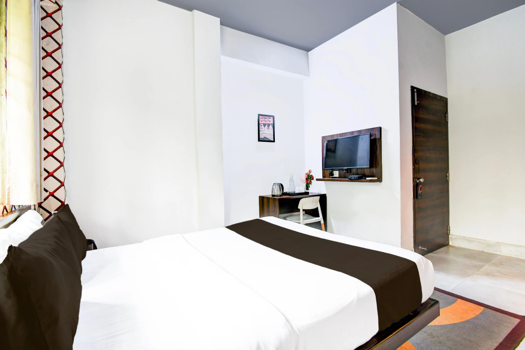 Super Townhouse Chandrasekharpur