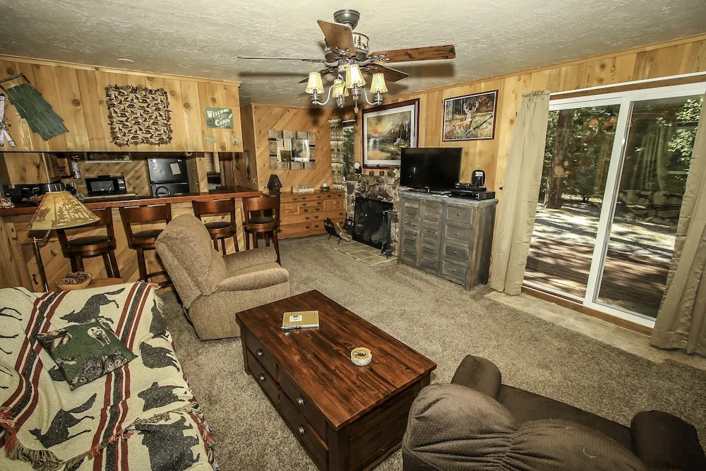 Our Mountain Hideaway - 2 Br home by RedAwning