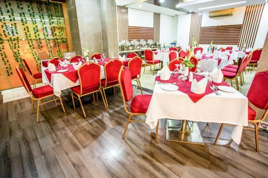 Hotel La Villa Western by Sea Pearl Beach Resort & Spa