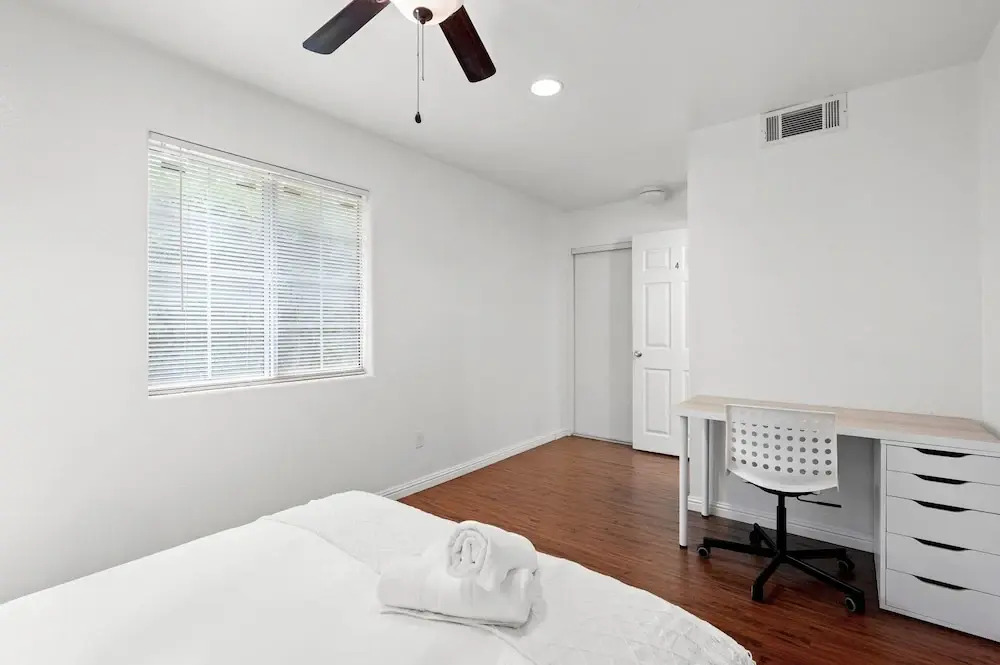 Near USC Dtla Spacious Private Bedroom 4