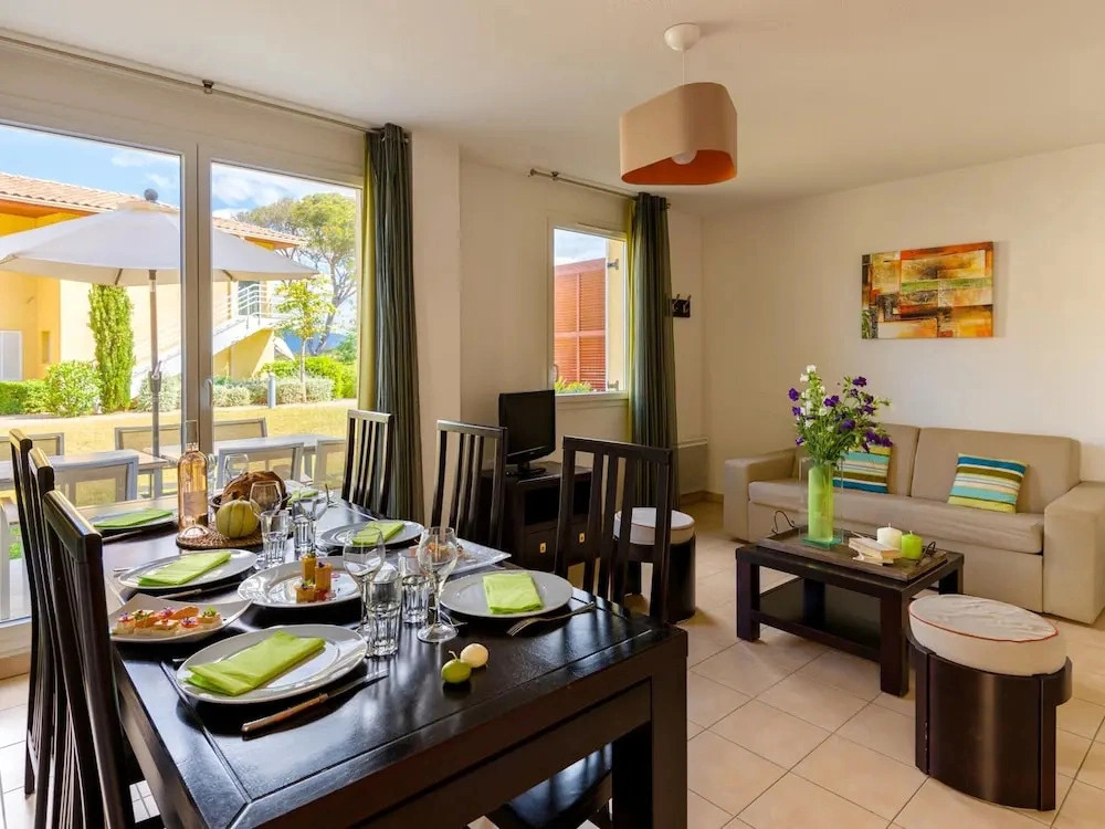 Duplex Cabin Apartment for 8 in Var