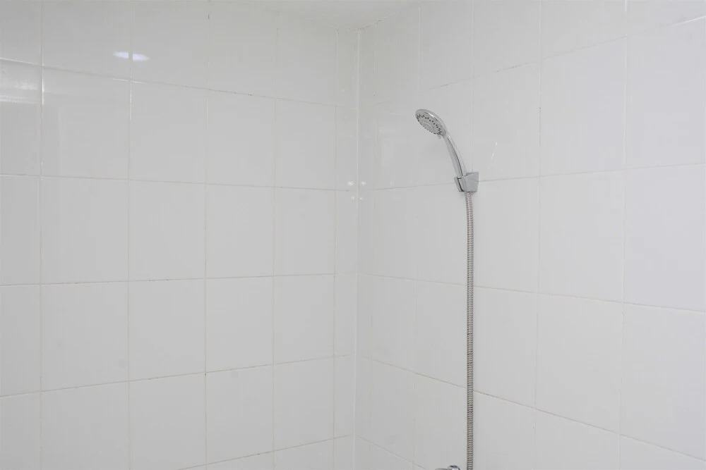 Comfort and New Renovation 2BR Bassura City Apartment