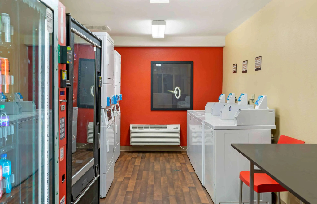 Extended Stay America Select Suites - Detroit - Farmington Hills