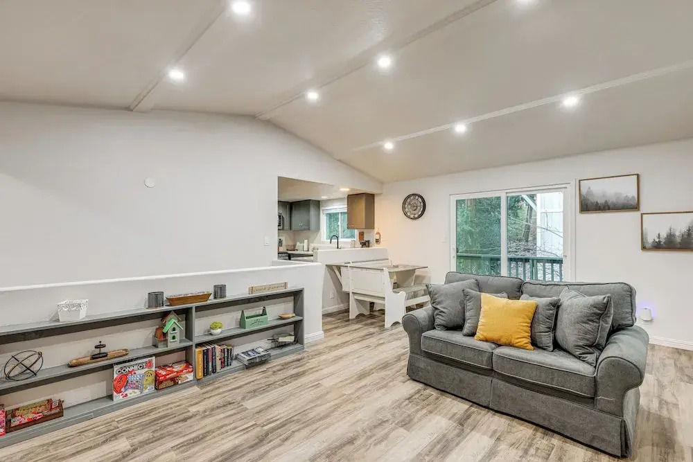 1 Mi to Lake Gregory! Updated Family Home w/ Deck