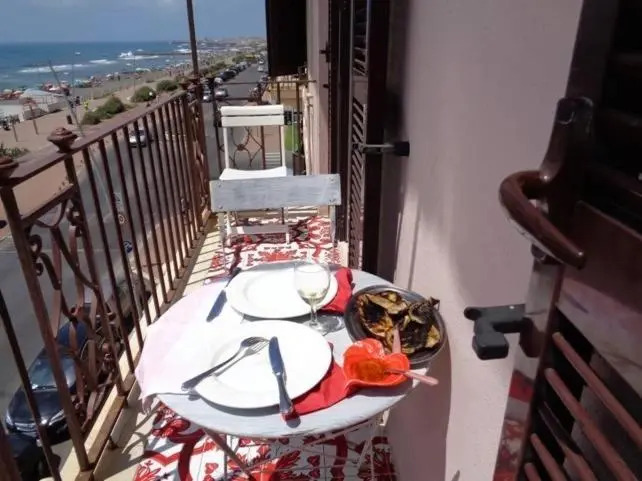 Apartment with seaview