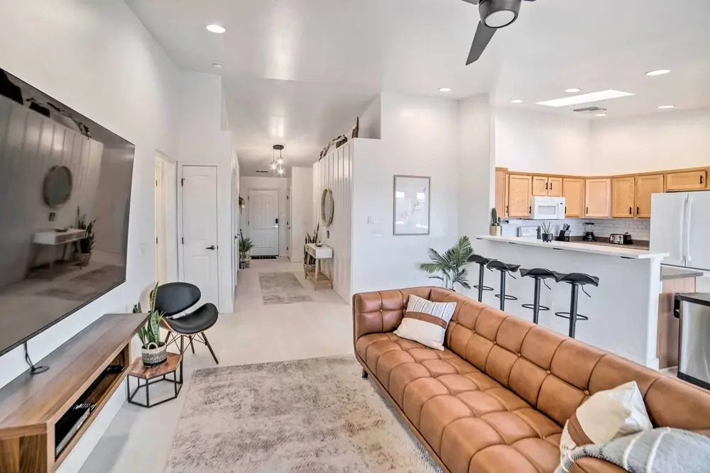 Sunny Page Home: The Gateway to AZ Adventure!