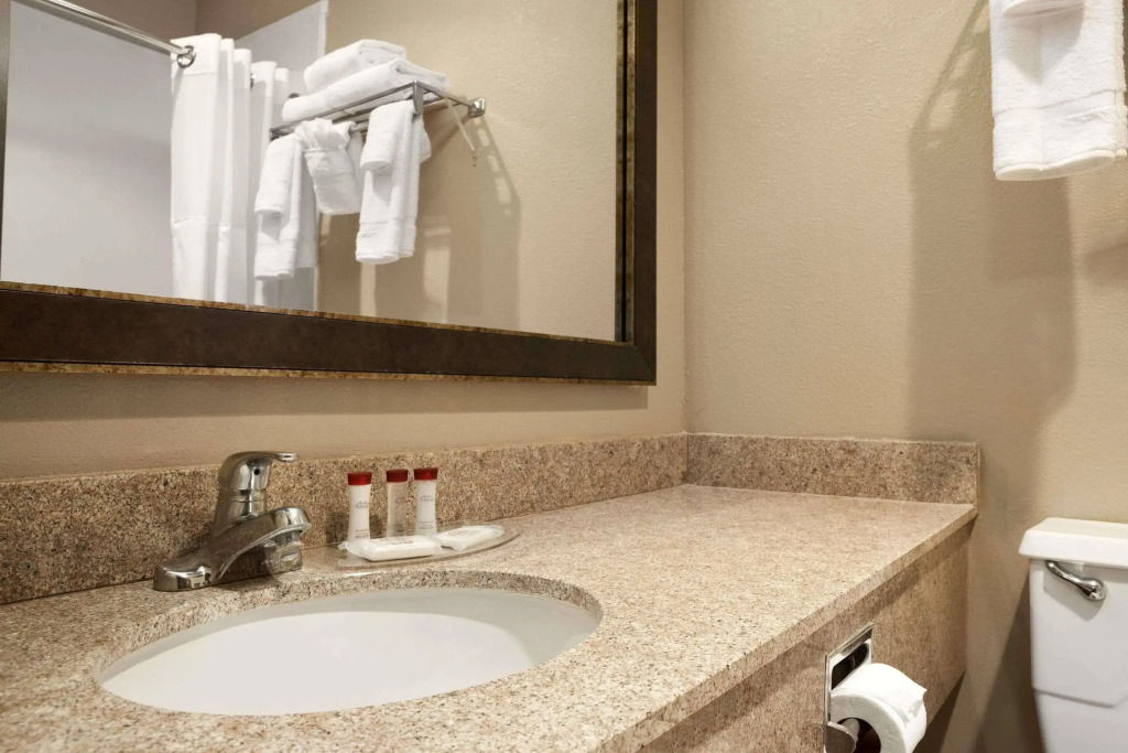 Ramada Sioux City