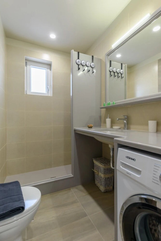 Seashell Apt 2