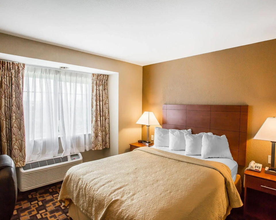 Quality Inn & Suites Mt. Juliet