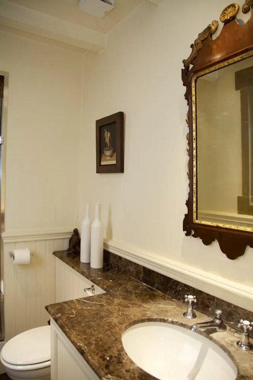 Classy Flat Next to Battersea Park for 4