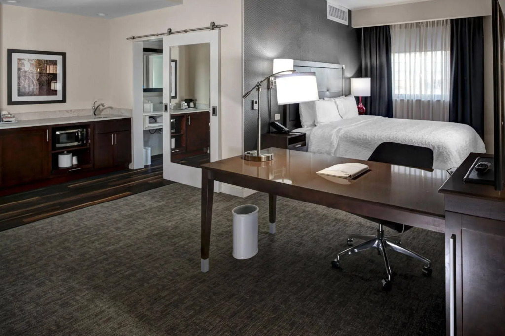 Hampton Inn & Suites - Richmond - Downtown, VA
