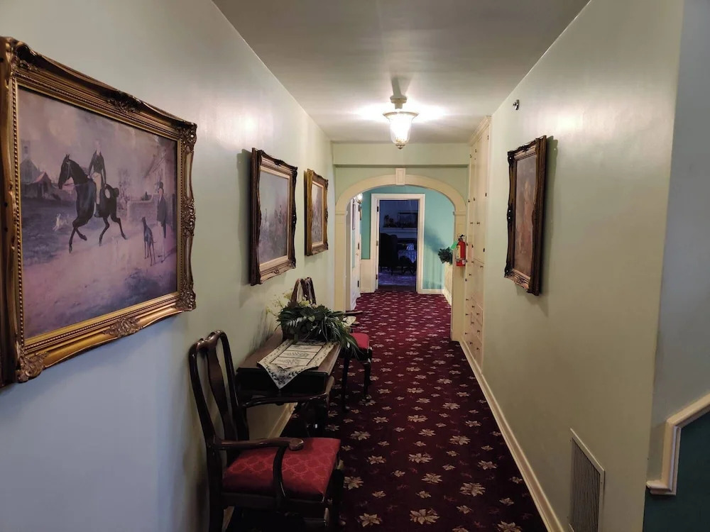 Montague Inn Bed & Breakfast