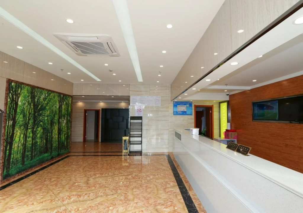 Vatica Shanghai Jinshan District Jinshan International Trade City Weihong Road Hotel
