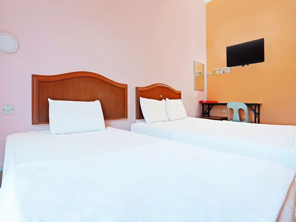 OYO 90598 Living House Co