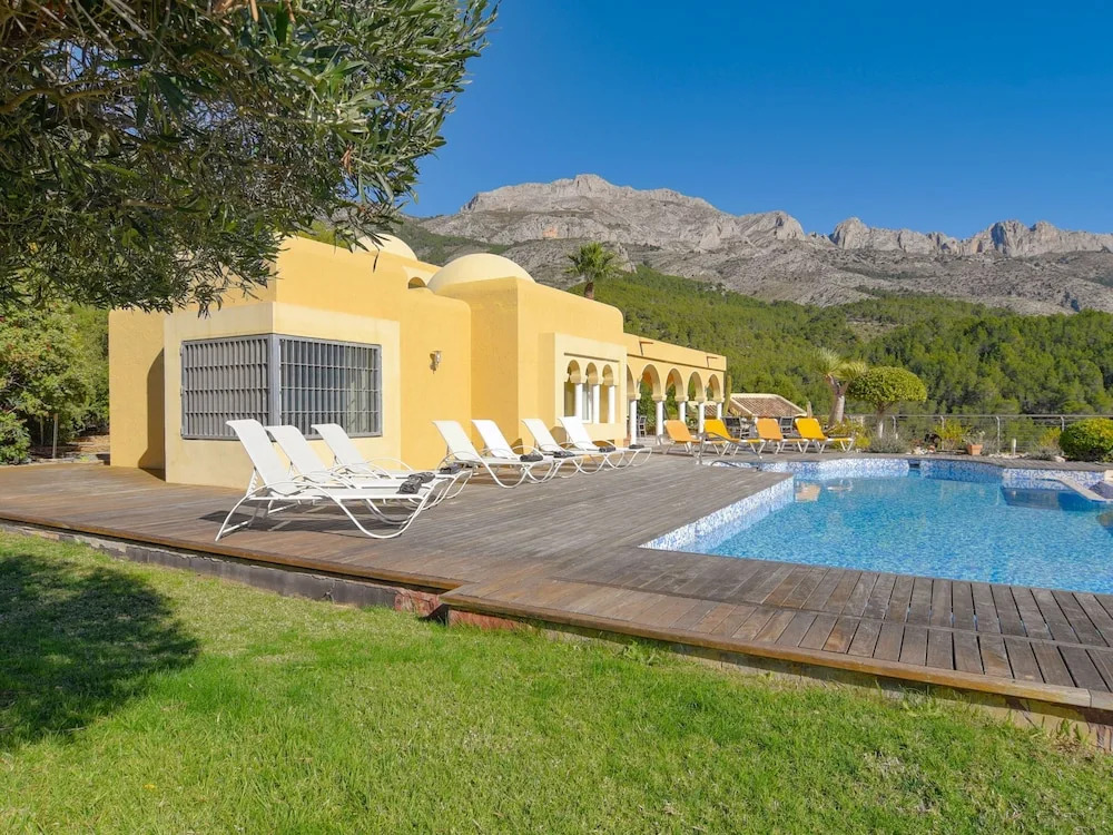 Splendid Villa in Artistic Village of Altea With Private Heated Pool