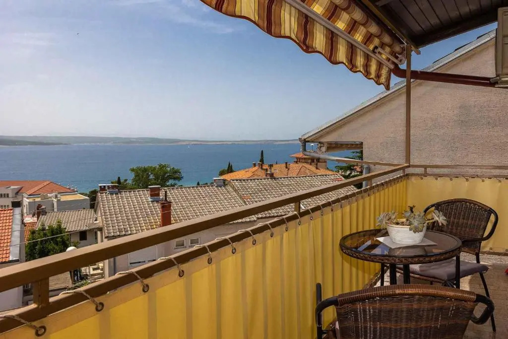 Apartment in Crikvenica 42244