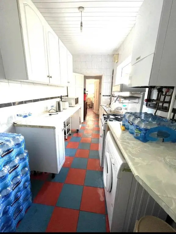 Lovely 3-bed House in Coventry Airbnb Property