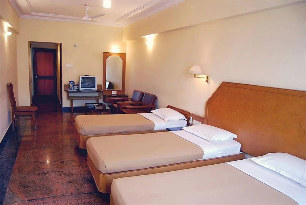 FabHotel Samrat Residency