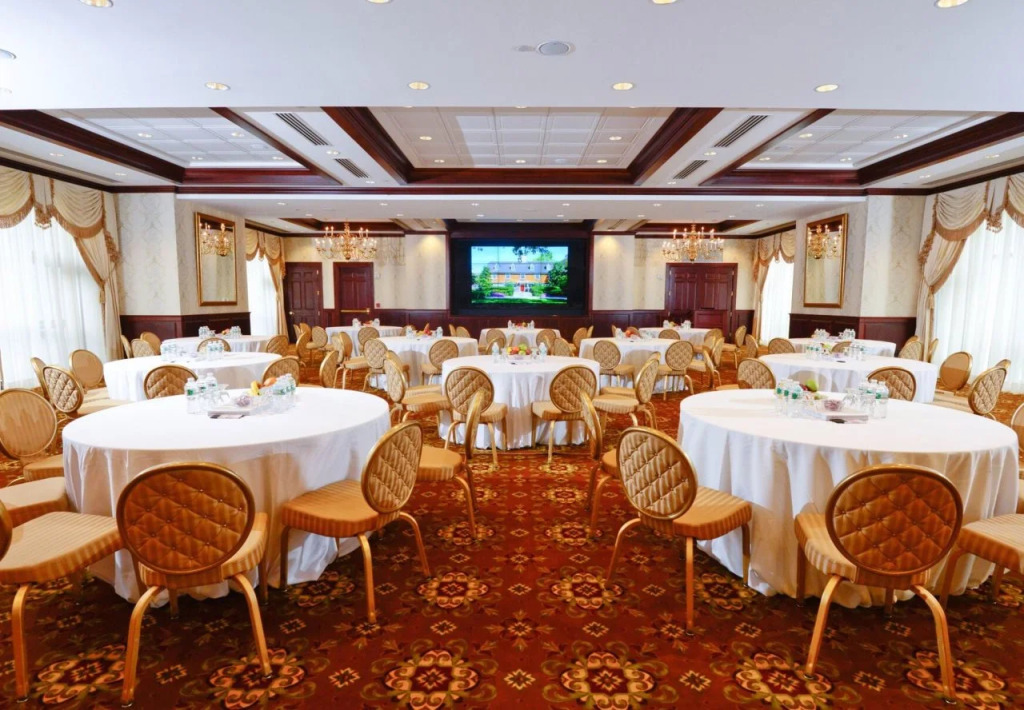 Nassau Inn