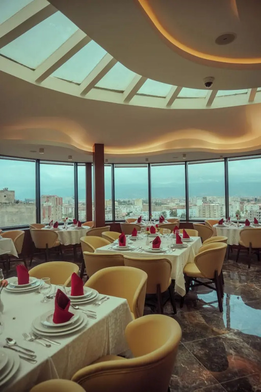 hotel kyrline