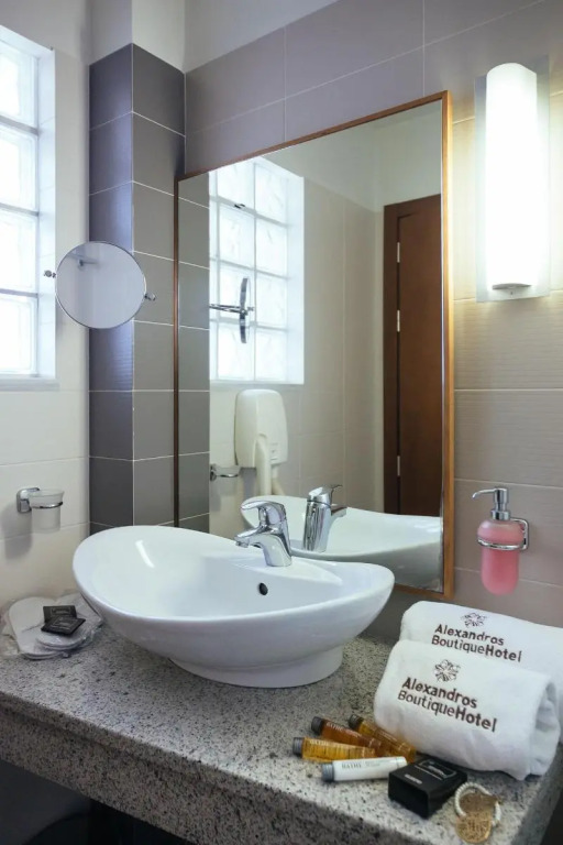 Alexandros Boutique Hotel