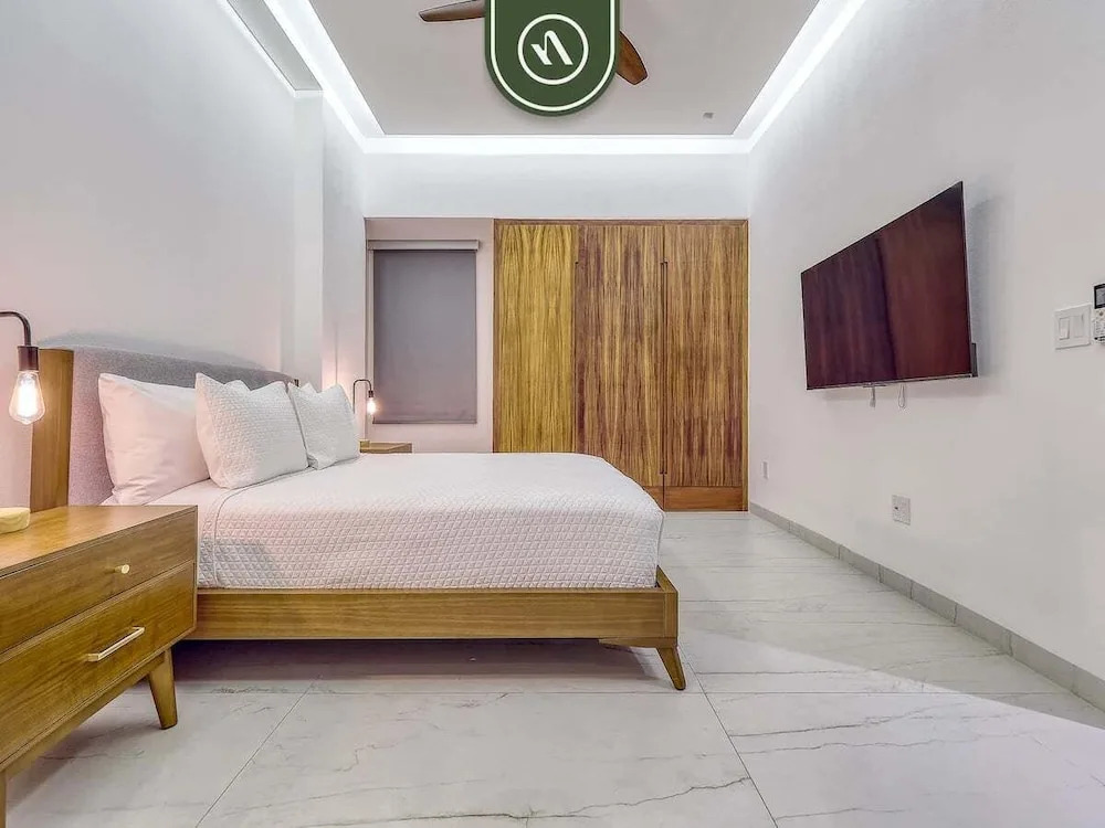 Amazing 1 BR Condo With Terrace - Rooftop Pool